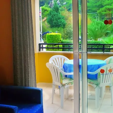 Eden Garden Μαρμαρίς