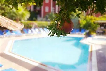 ホテル Eden Garden マルマリス